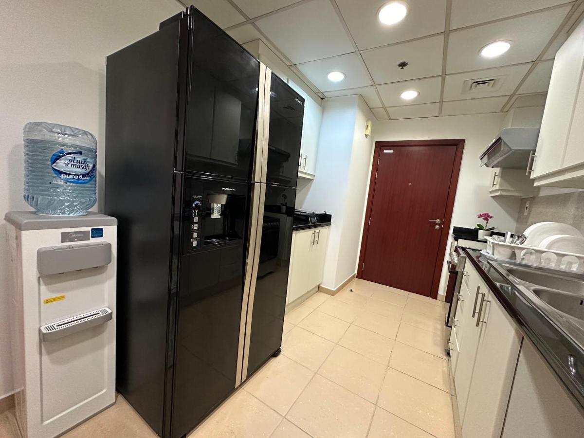 Moonlight Hostel Jbr - 2Min Walk To Jbr Beach - Gym - 2Min Metro Station - Poll Dubai Eksteriør billede