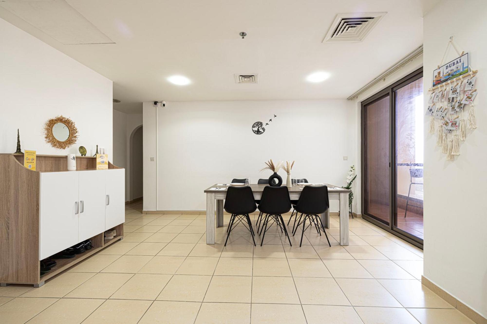 Moonlight Hostel Jbr - 2Min Walk To Jbr Beach - Gym - 2Min Metro Station - Poll Dubai Eksteriør billede